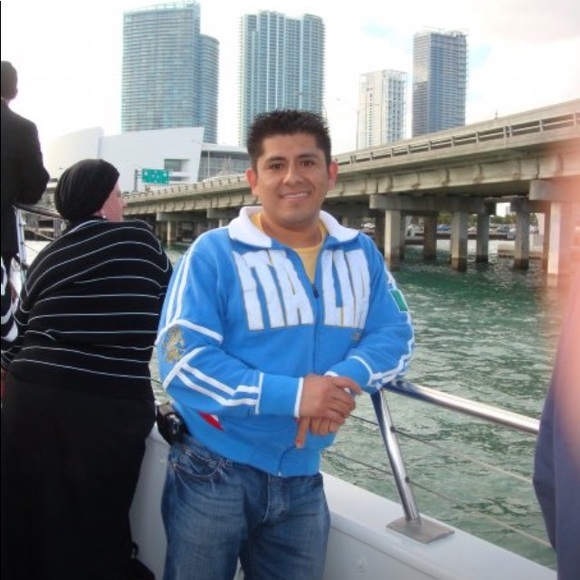 Meet your Posher, Marco - Picture 7 of 8